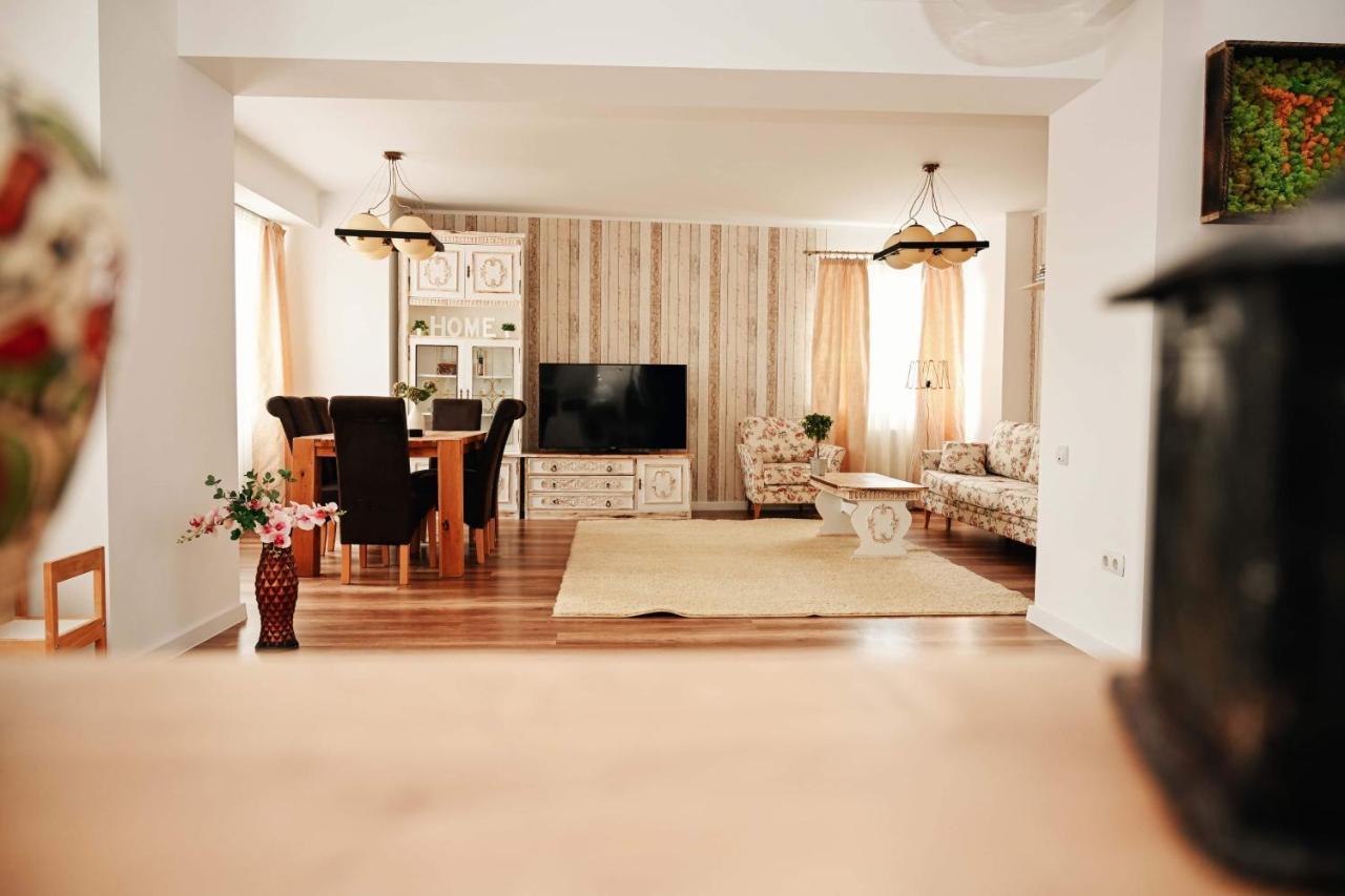 Апартаменты The View Penthouse Брашов Экстерьер фото